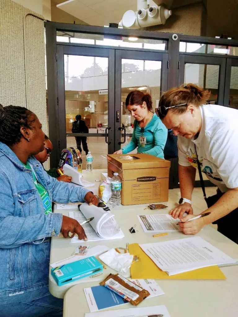 AFSCME 199 members voting in the contract ratification